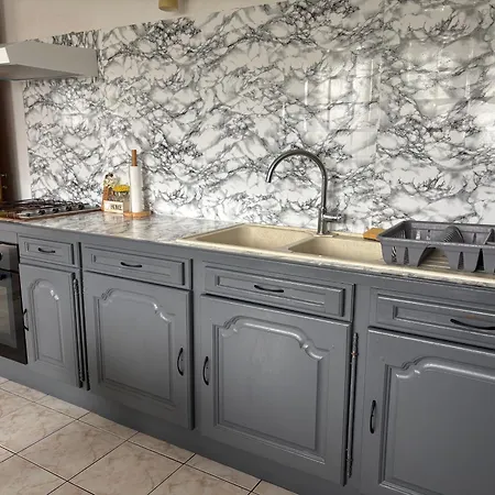 Avec Petit Jardin Апартаменты